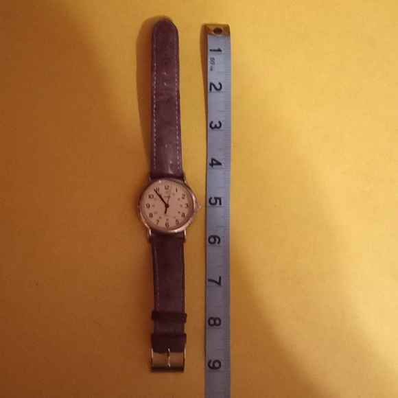 Timex Indiglo Watch Silver Toned Case w/Gray Leather Ostrich Band - Picture 11 of 11